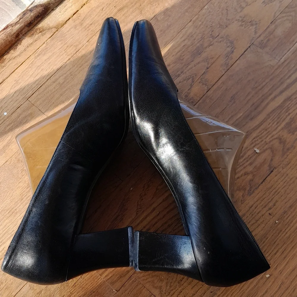 Vintage Enzo Angioloni Destressed Pumps